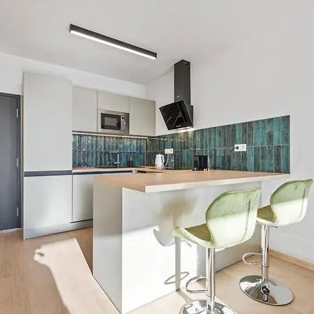 Modern With Ac And Balcony