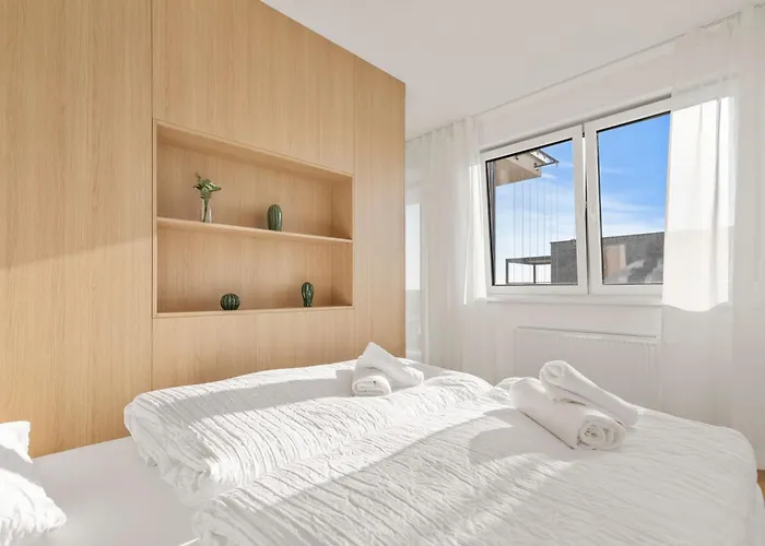 Modern With Ac And Balcony