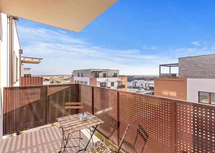 Modern With Ac And Balcony Апартаменты *